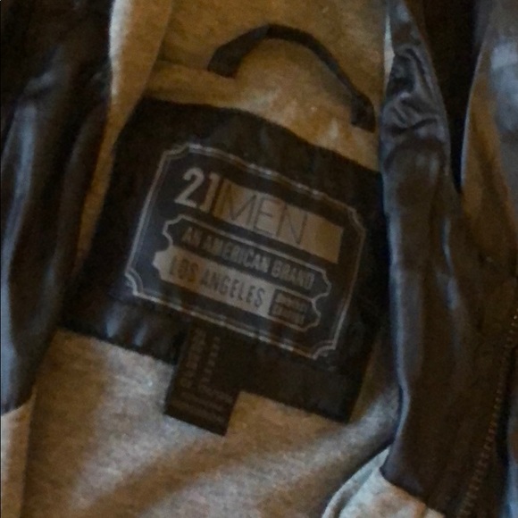 Subtle black camouflage wind breaker - Picture 2 of 3